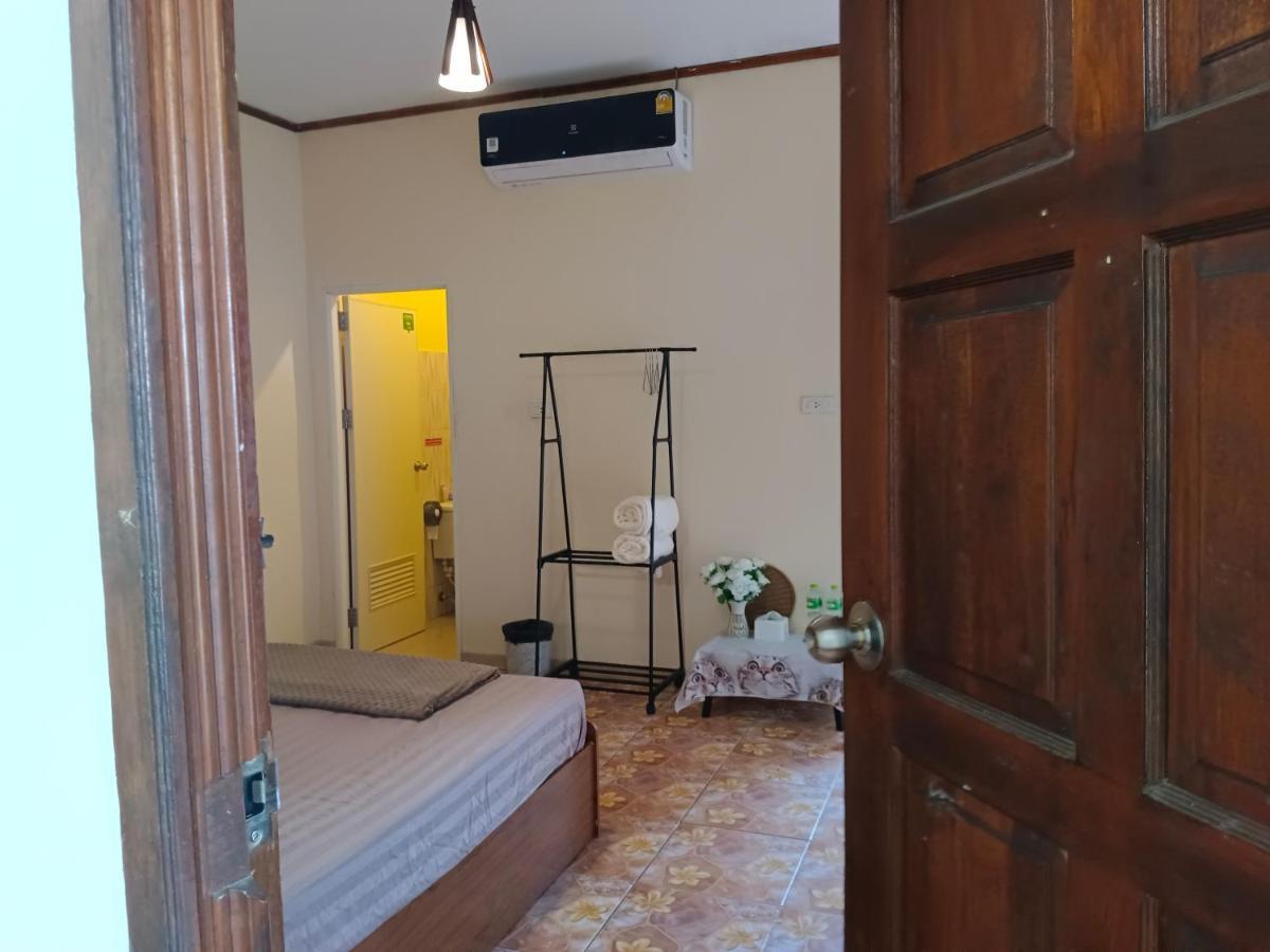 Tiki Bar-Kantiang Guesthouse Ко-Ланта Екстер'єр фото