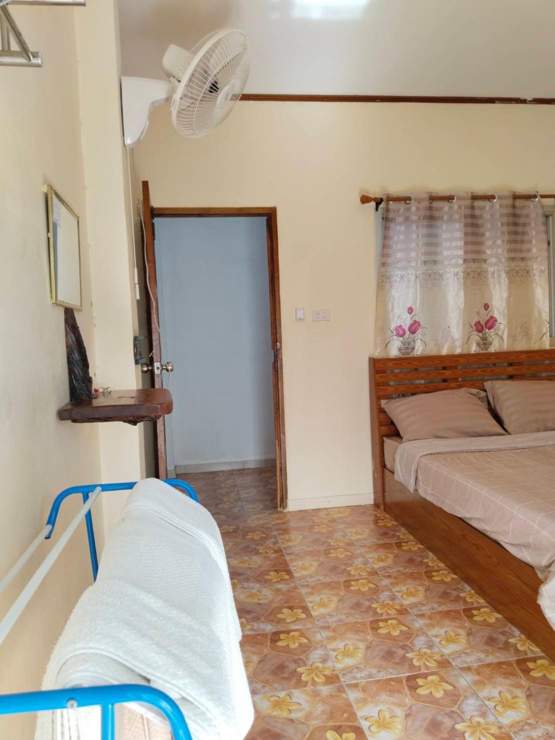 Tiki Bar-Kantiang Guesthouse Ко-Ланта Екстер'єр фото